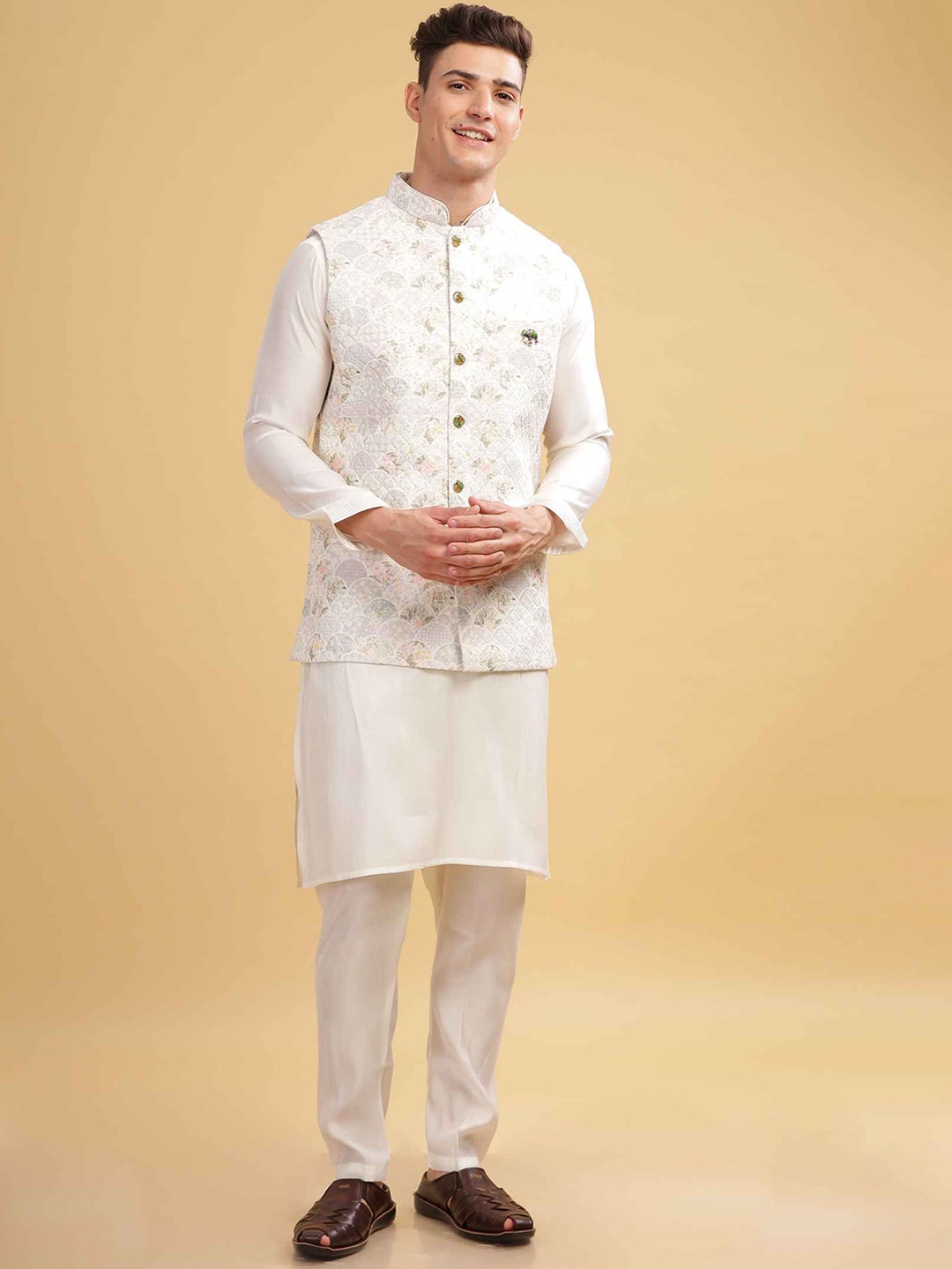 

Anouk Men Embroidered Kurta & Pyjama With Nehru Jacket, Off white