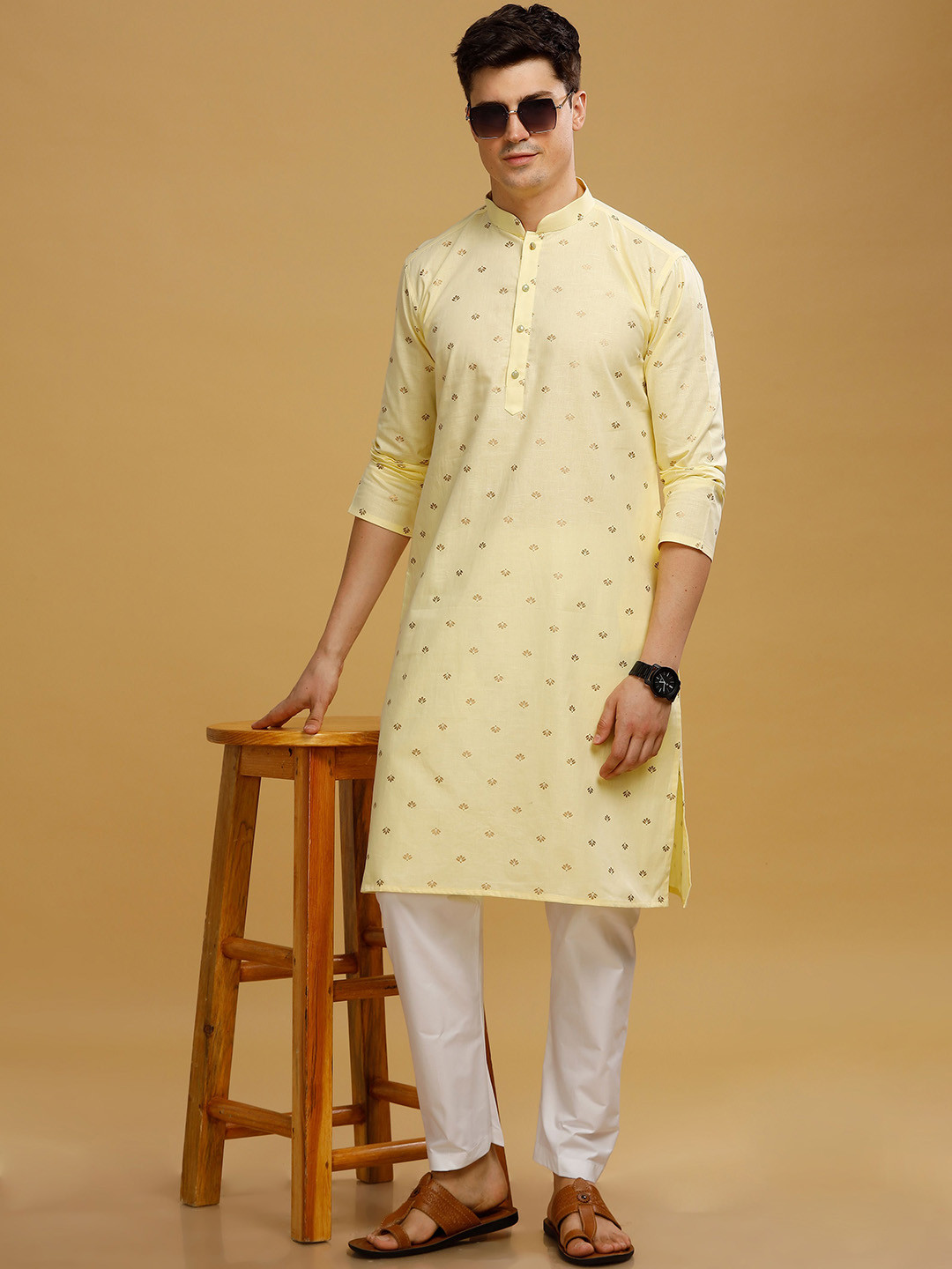 

Anouk Floral Printed Mandarin Collar Regular Pure Cotton Straight Kurta With Pyjamas, Yellow