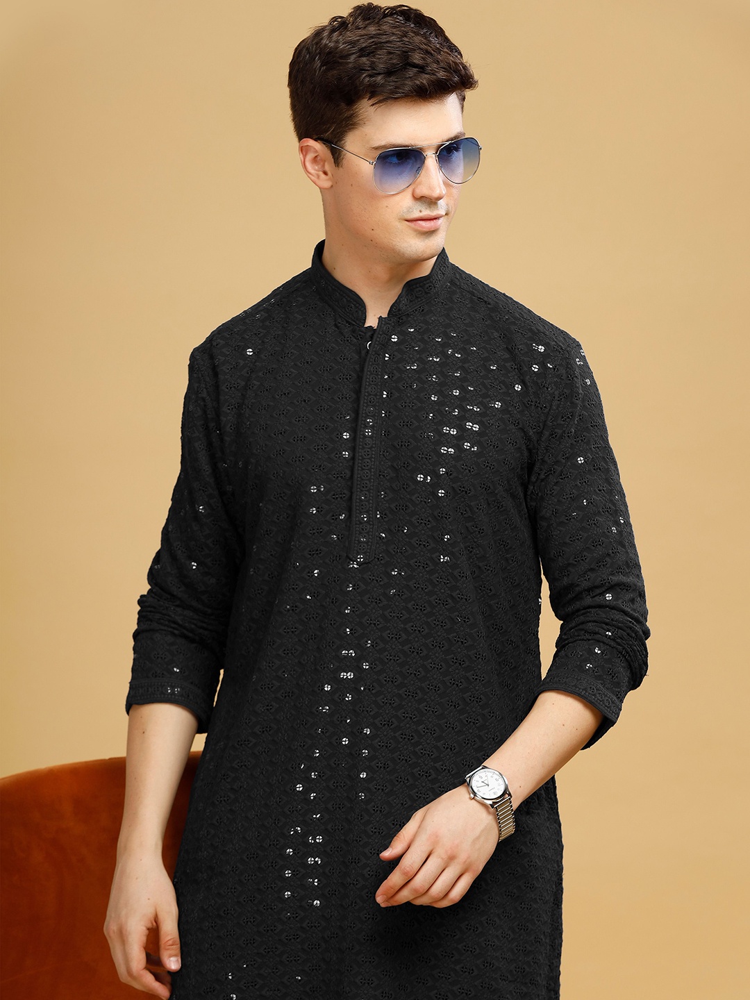 

Anouk Pure Cotton Geometric Sequence Embroidered Kurta and Pyjama, Black