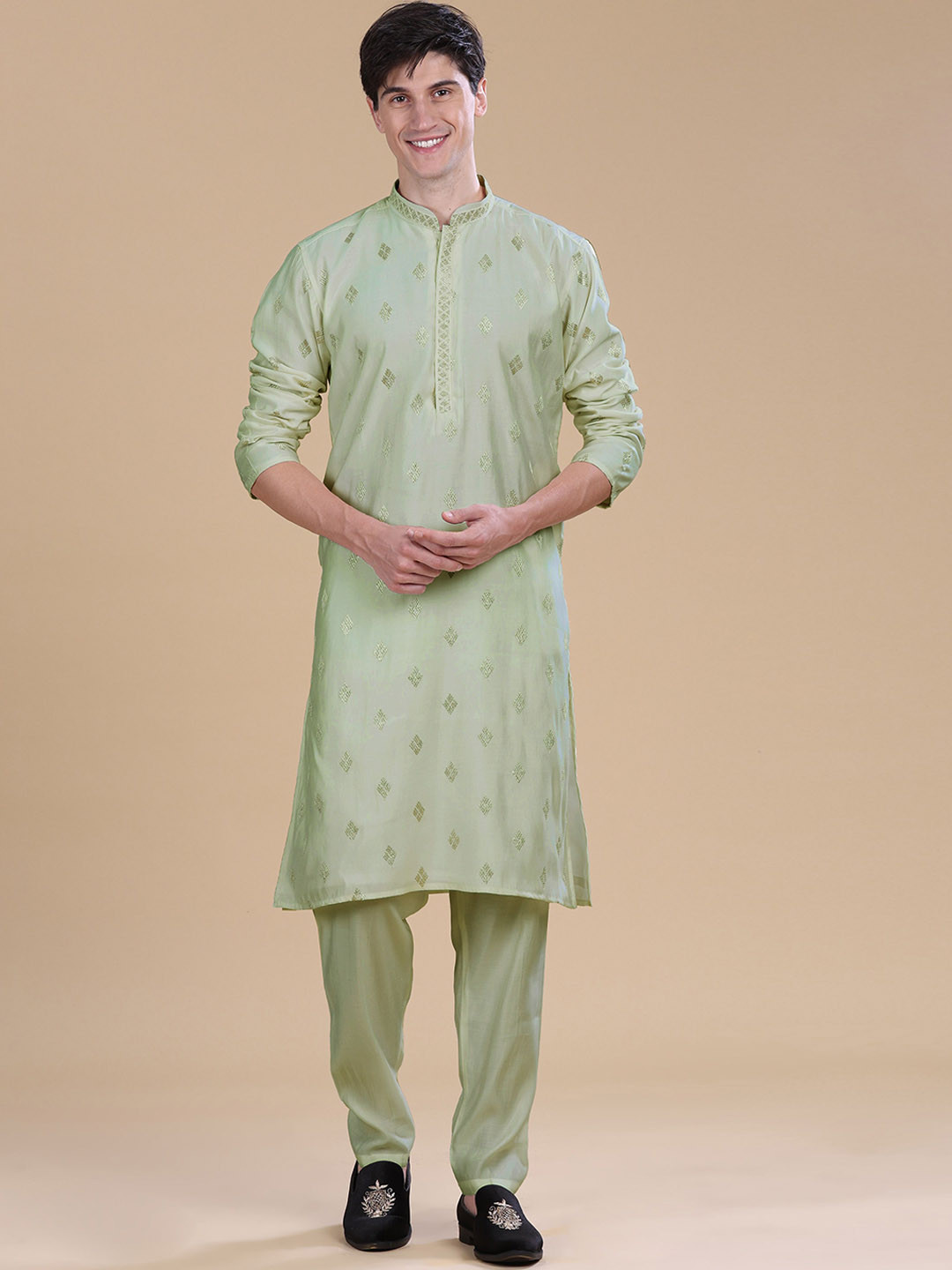 

Anouk Green Ethnic Motifs Embroidered Straight Thread Work Kurta with Pyjamas