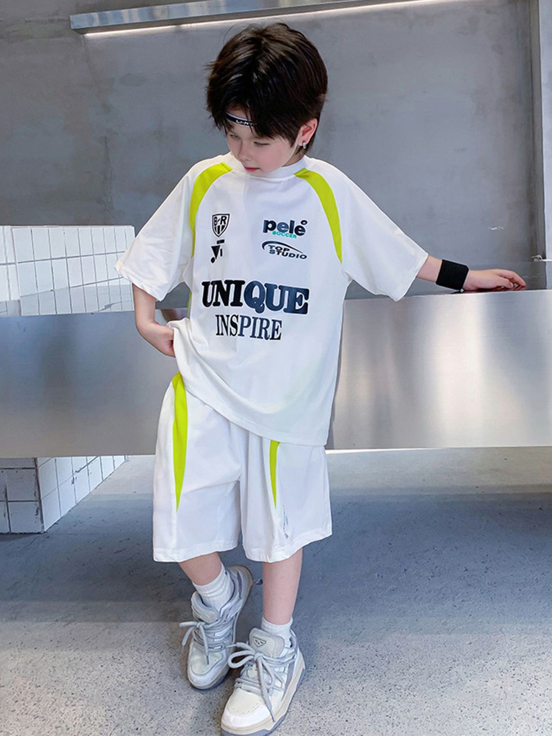 

INCLUD Boys Printed Short Sleeves T-shirt with Shorts, White