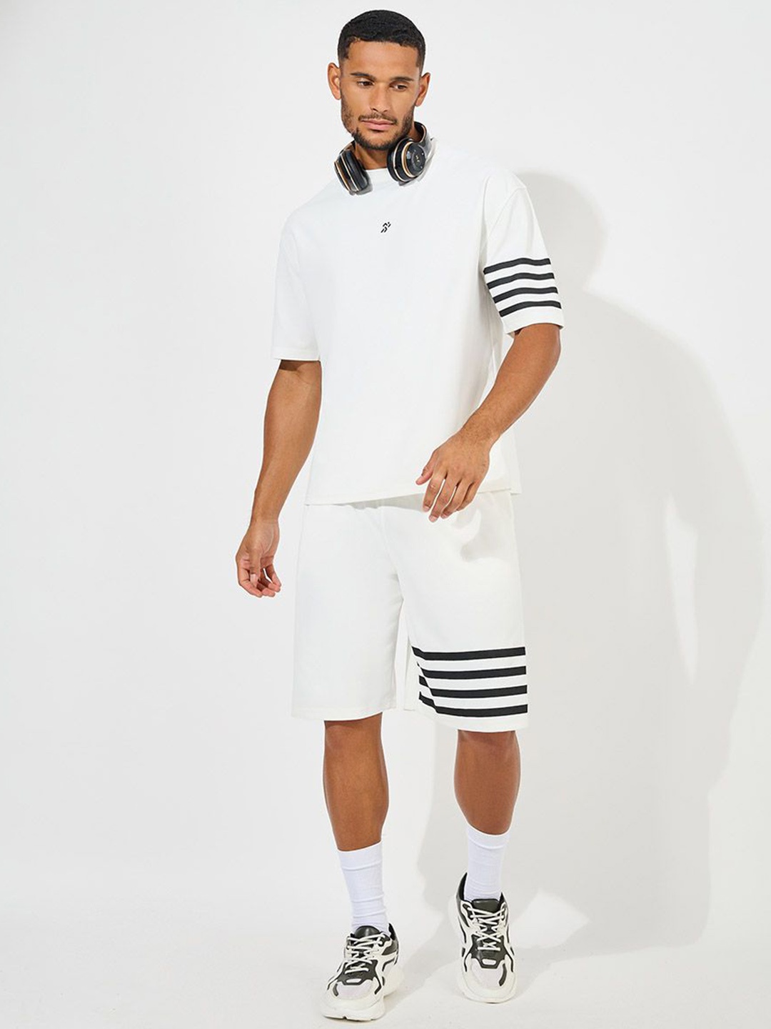 

Styli Men Pique Knit Striped Oversized Tee & Shorts Co Ord Set, White