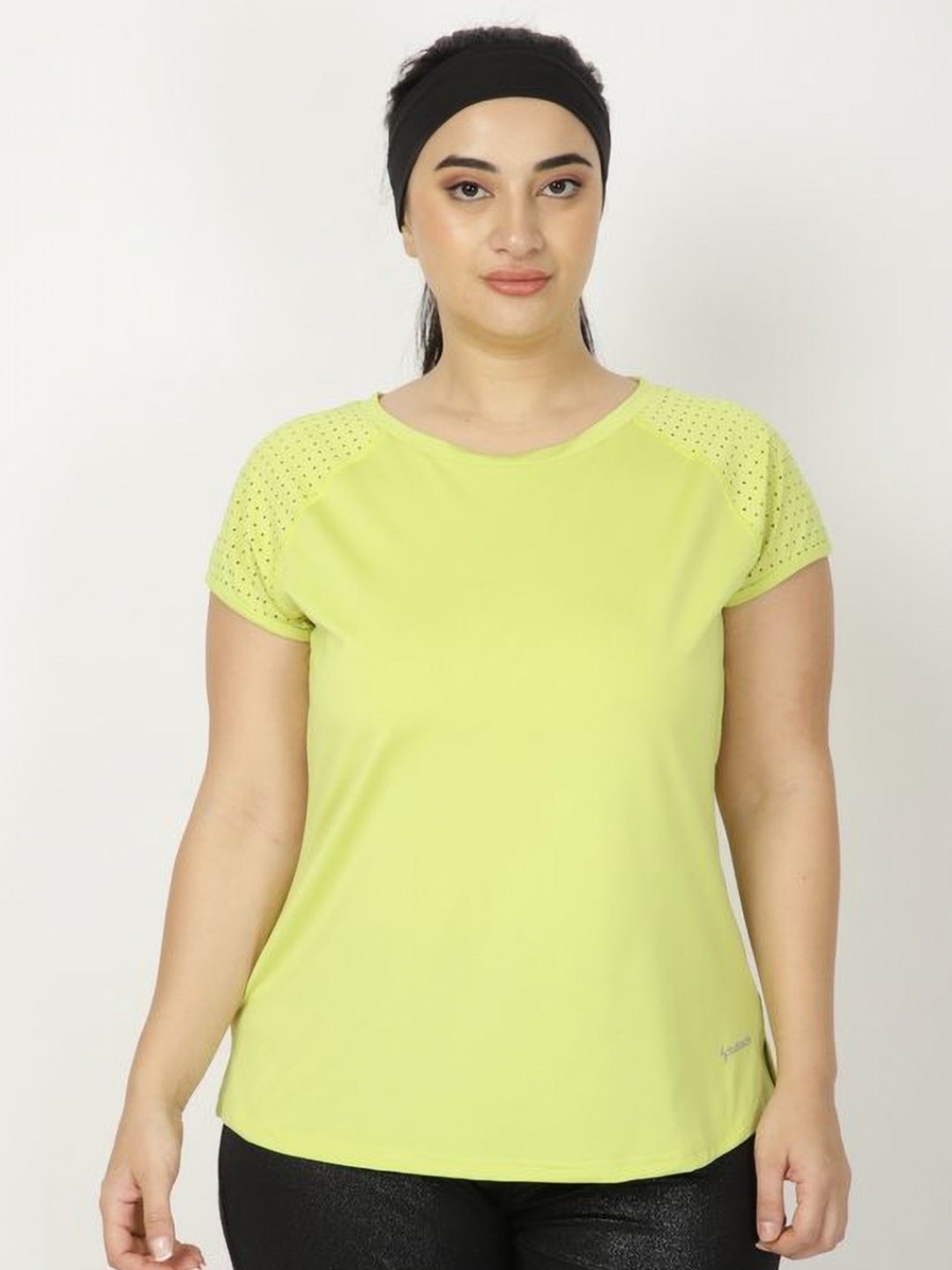 

STUDIOACTIV Women Round Neck Solid Regular Fit T-shirt, Green