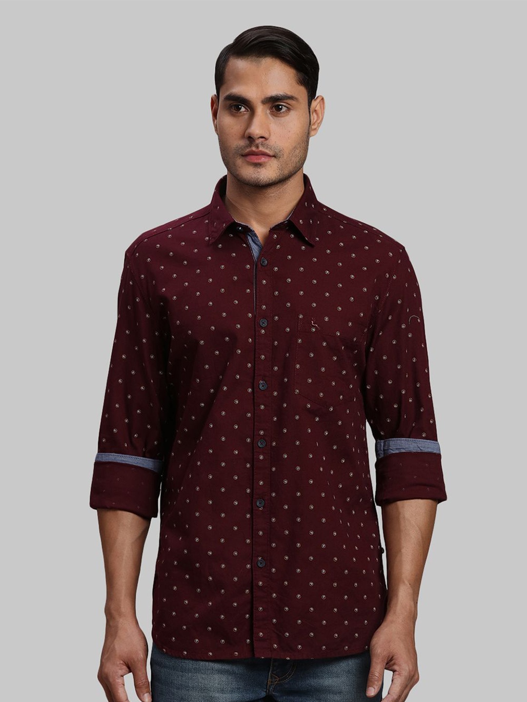 

Parx Men Slim Fit Micro Ditsy Printed Opaque Spread Collar Casual Shirt, Maroon