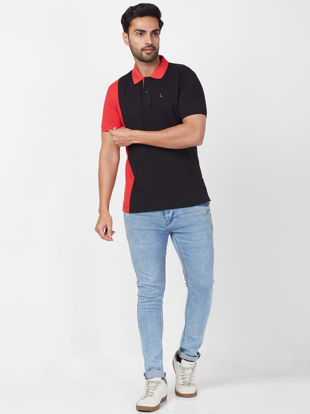 

Parx Men Polo Collar Colourblocked T-shirt, Black