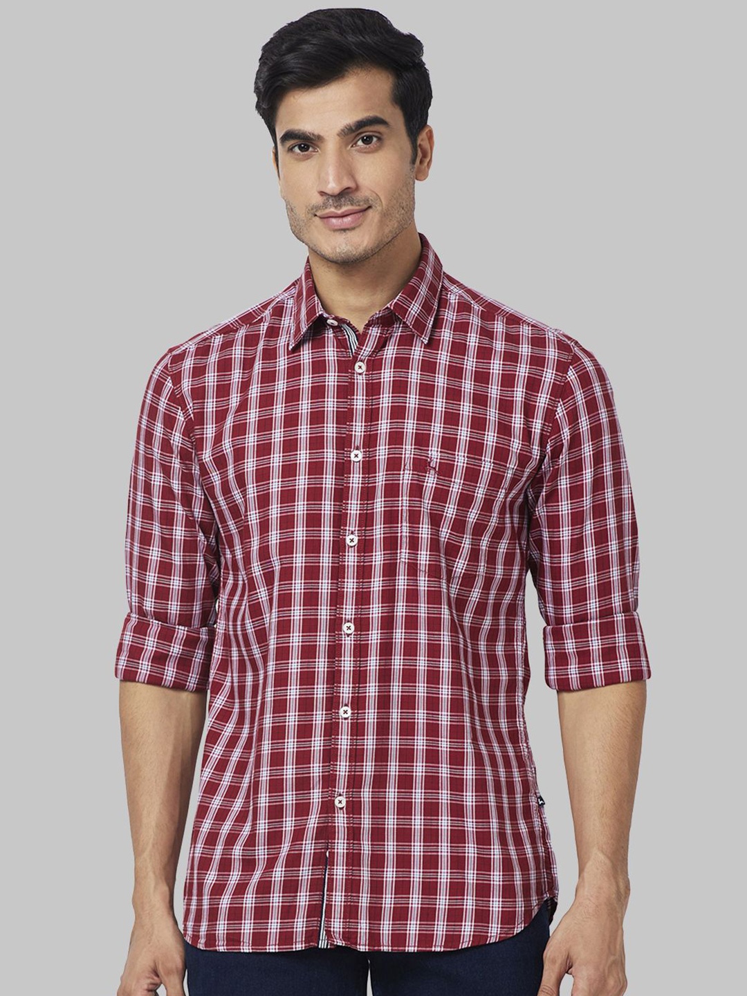 

Parx Men Slim Fit Opaque Checked Spread Collar Casual Shirt, Red