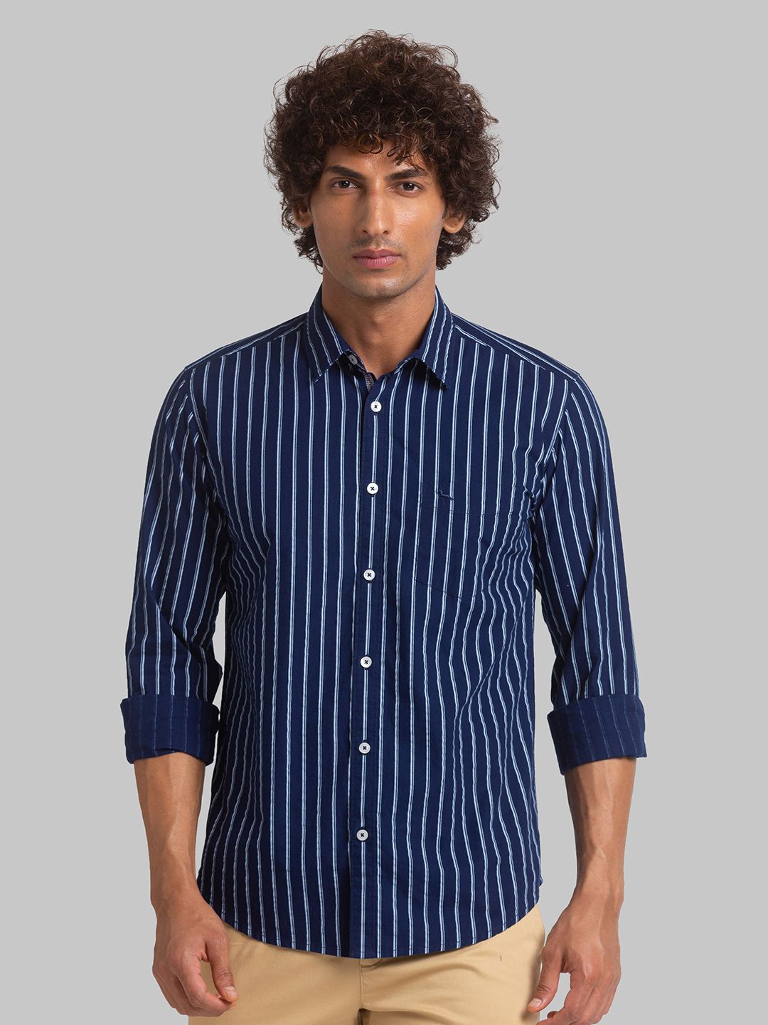 

Parx Men Slim Fit Opaque Striped Casual Shirt, Blue