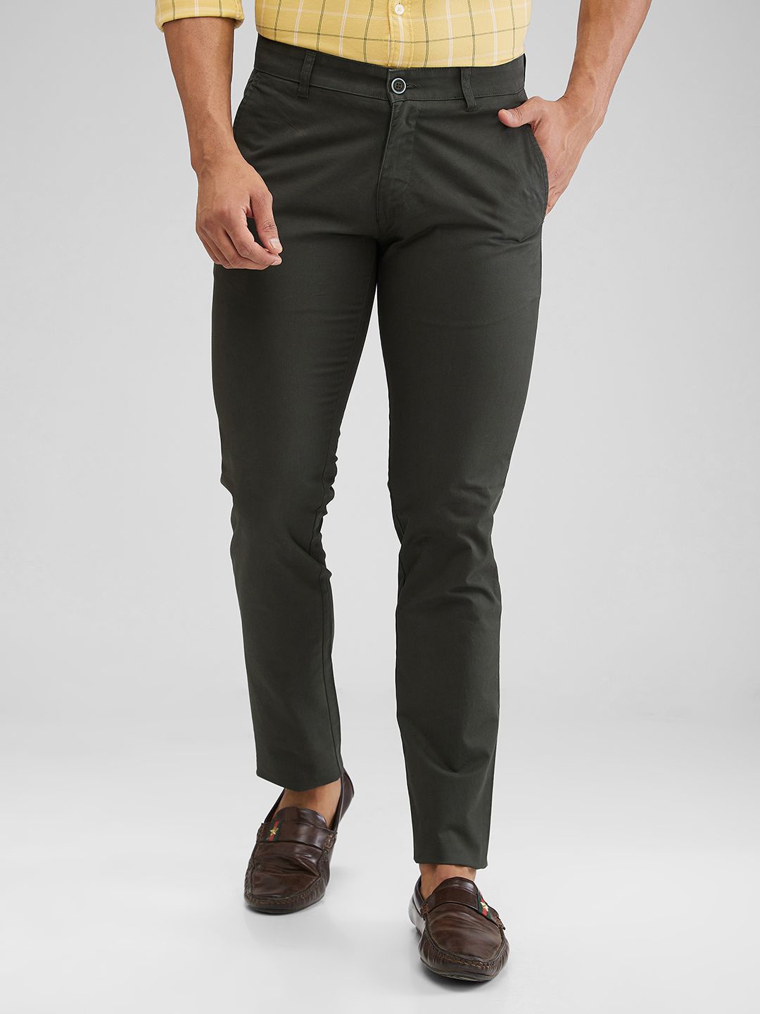 

Parx Men Tapered Fit Mid-Rise Trousers, Green