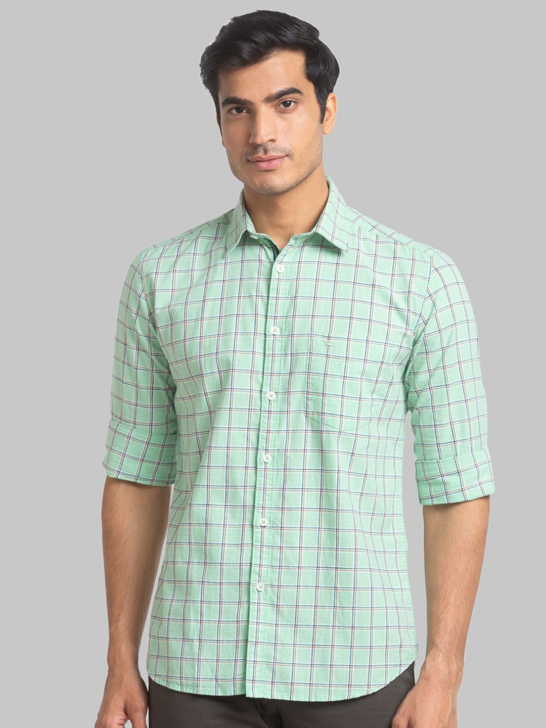 

Parx Men Slim Fit Opaque Checked Spread Collar Casual Shirt, Green