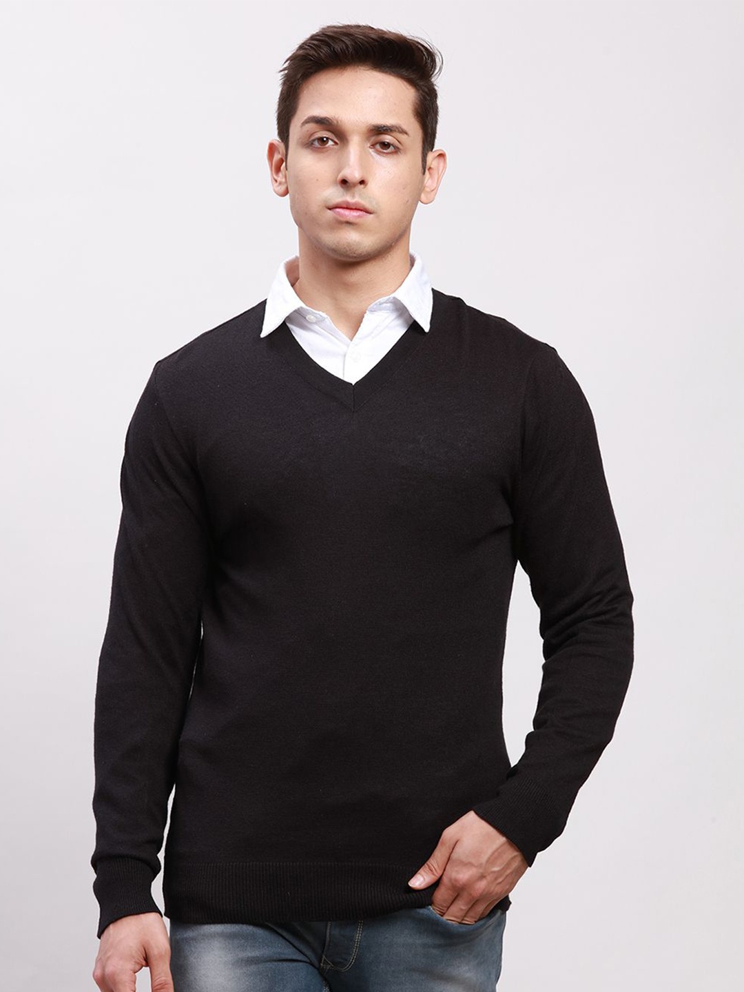 

Parx Men v neck Woollen Pullover sweaters, Black