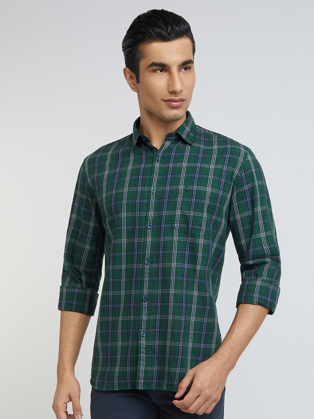 

Parx Men Slim Fit Opaque Checked Spread Collar Casual Shirt, Green