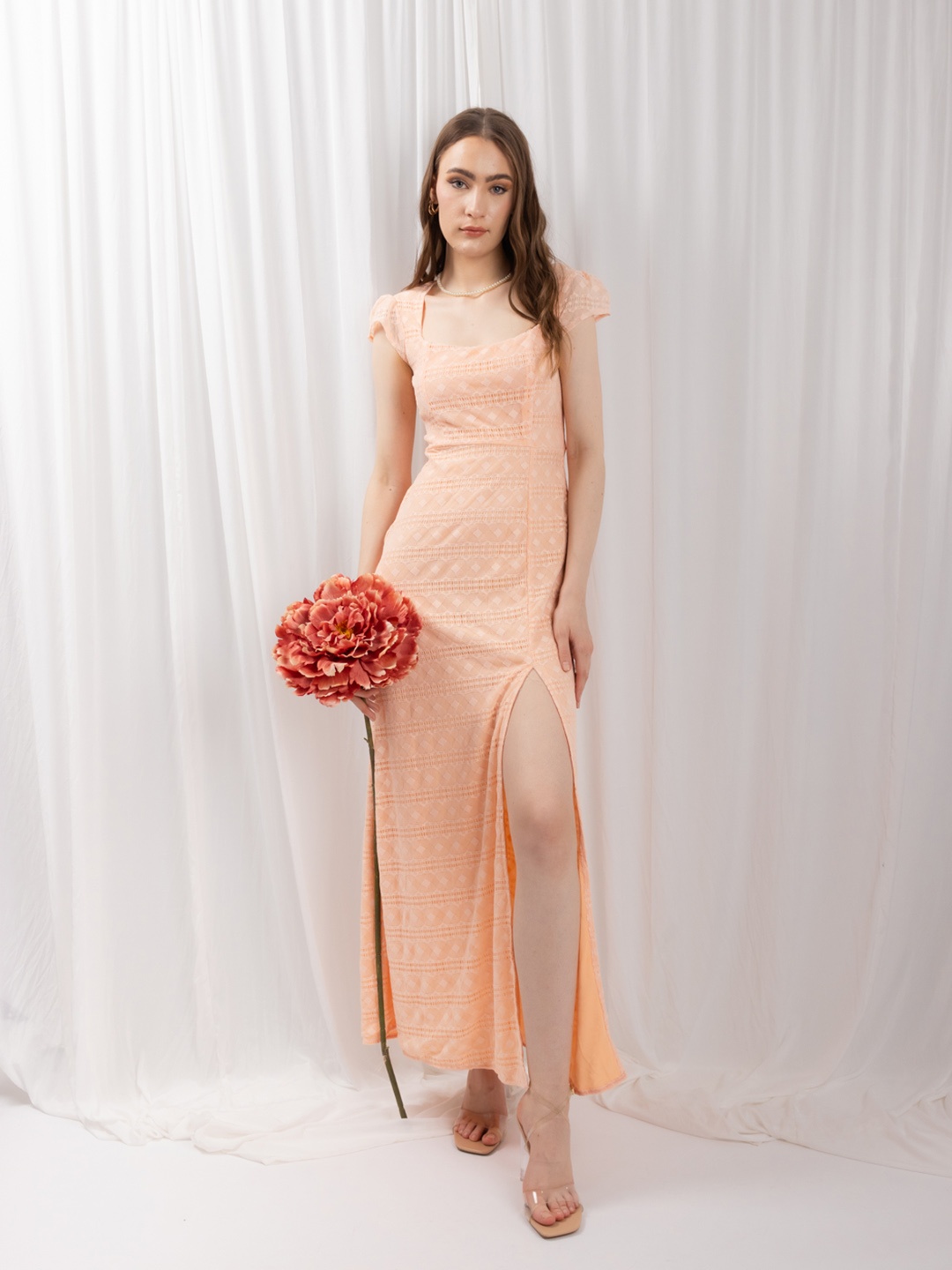 

Stylecast X Hersheinbox Puff Sleeve Lace Maxi Dress, Peach