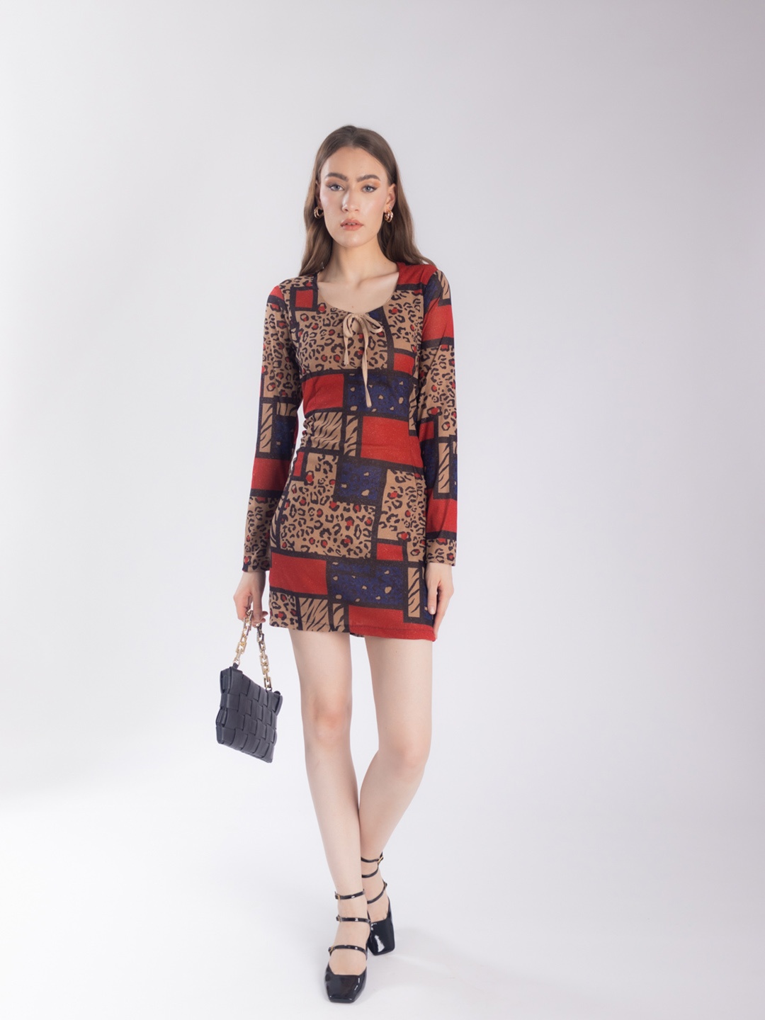 

Stylecast X Hersheinbox Printed Slit Sleeve Mini Sheath Dress, Red