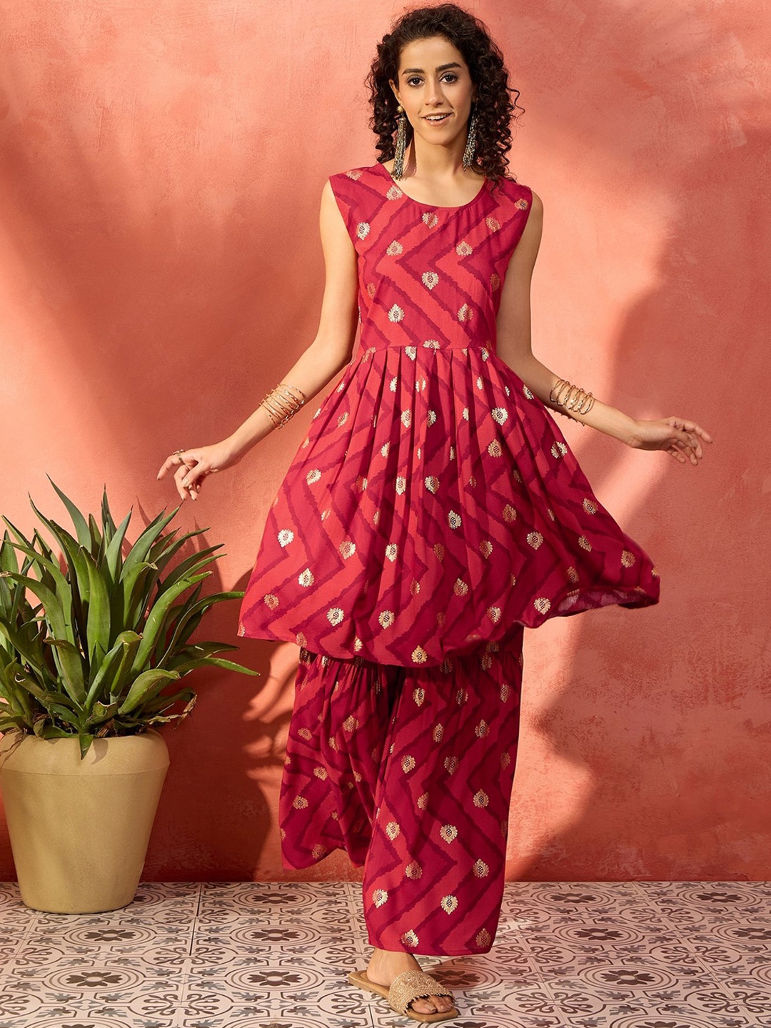 

InWeave Ethnic Motifs Printed A-Line Kurta with Palazzo, Maroon