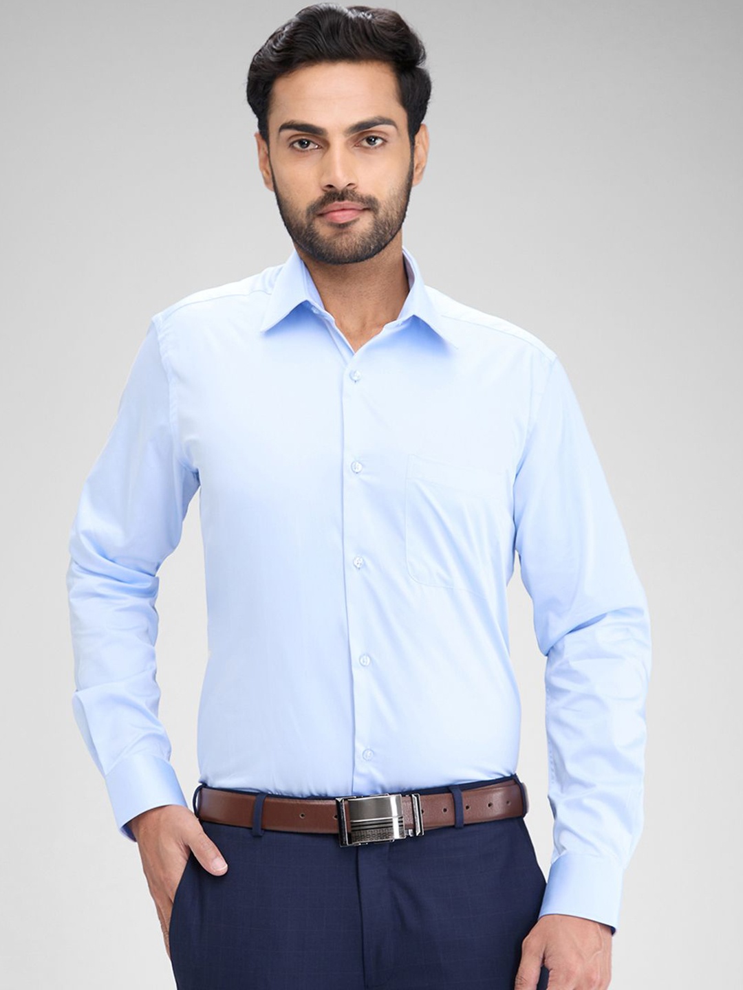 

Raymond Men Solid Cutaway Collar Formal Shirt, Blue
