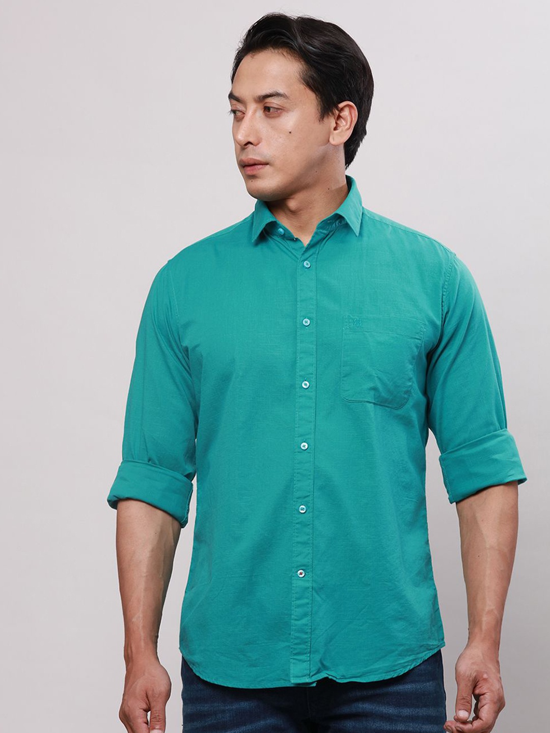 

Raymond Men Solid Spread Collar Slim-Fit Casual Shirts, Green