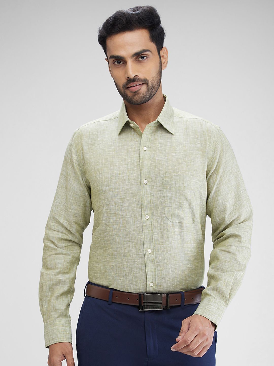 

Raymond Solid Contemporary-Fit Formal Shirt, Green