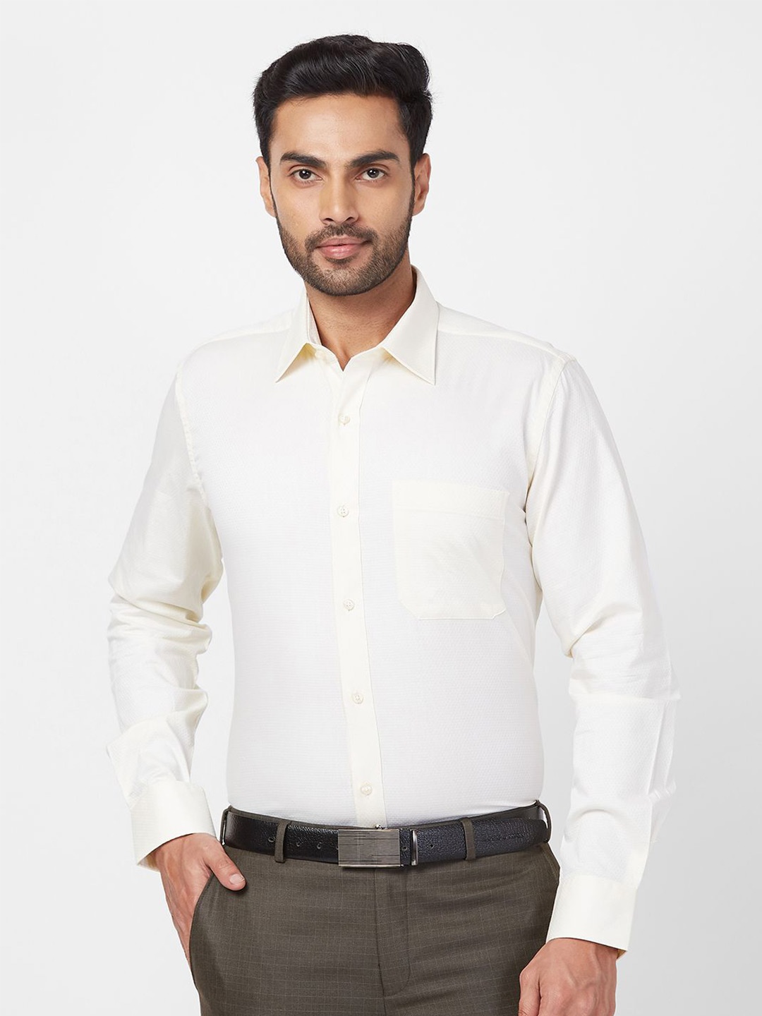 

Raymond Men Contemporary Fit Solid Cutway Collar Formal Shirts, Cream