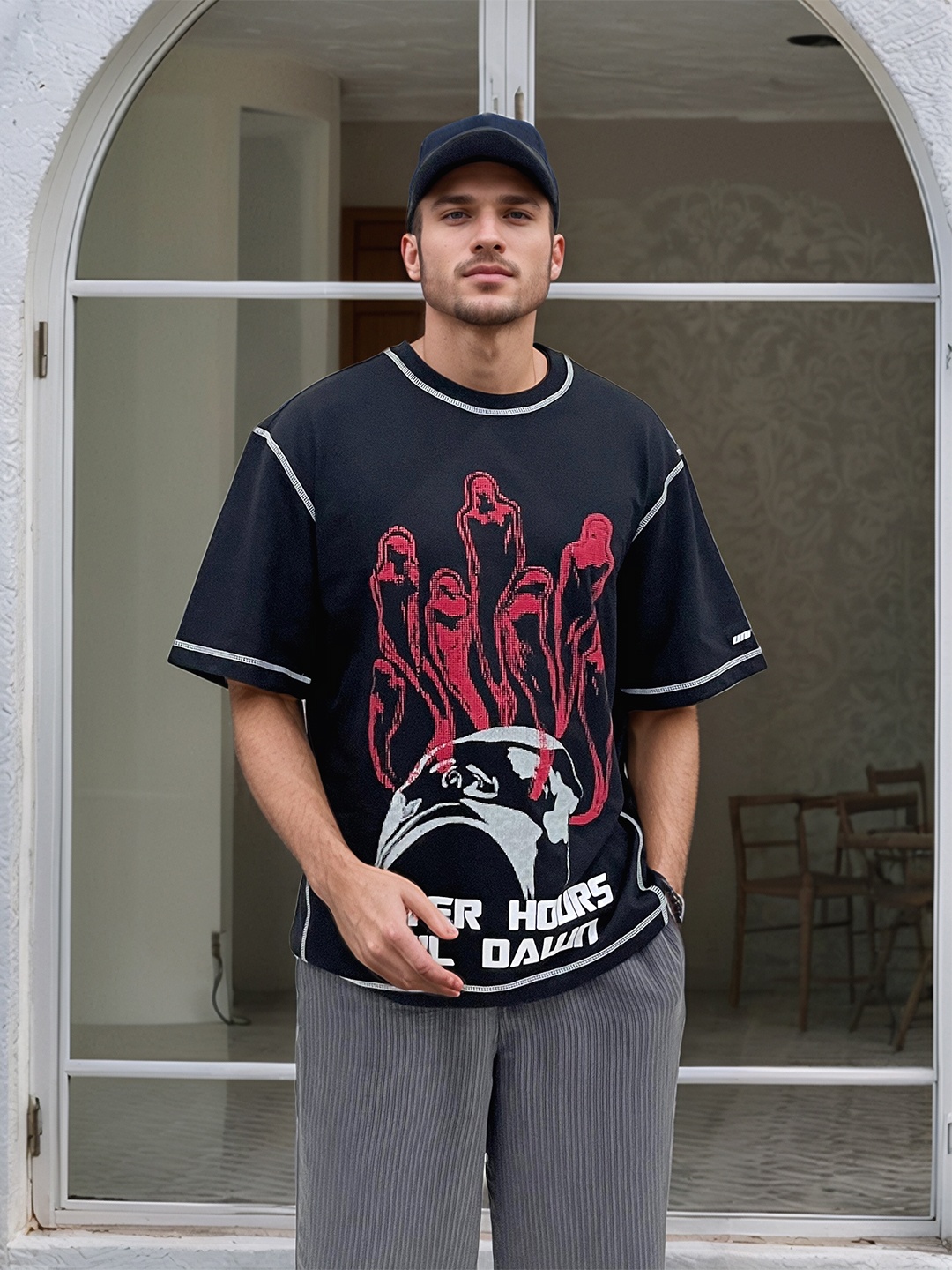 UNRL Printed Drop-Shoulder Sleeves Oversized T-shirt, Black