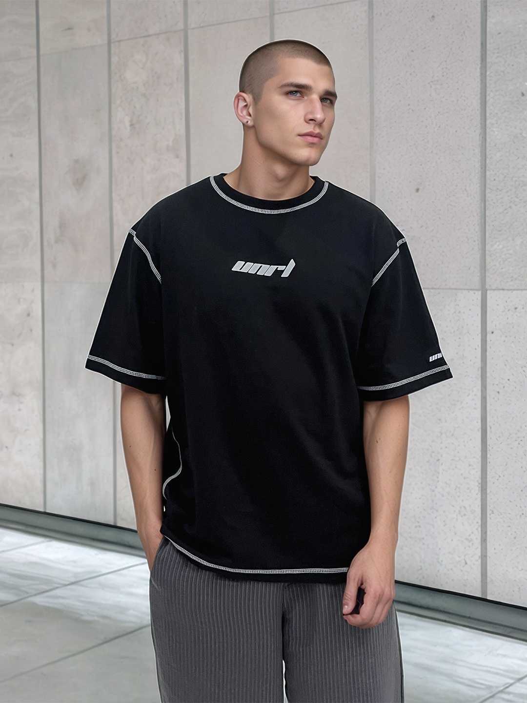 

UNRL Drop-Shoulder Sleeves T-shirt, Black