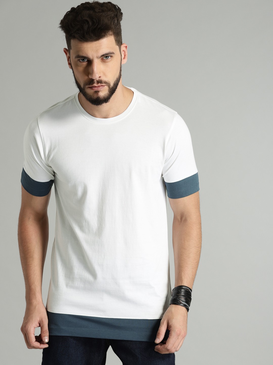 

Roadster Men White Solid Round Neck T-shirt