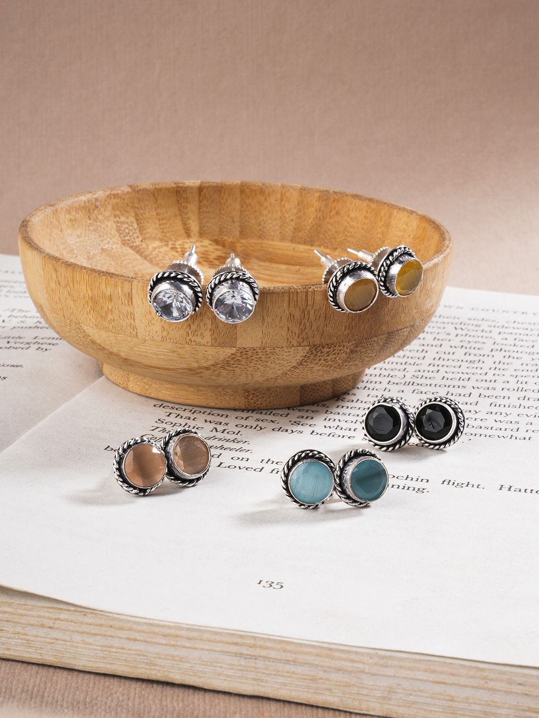 

EL REGALO Pack Of 5 Stone Studded Contemporary Studs Earrings, White