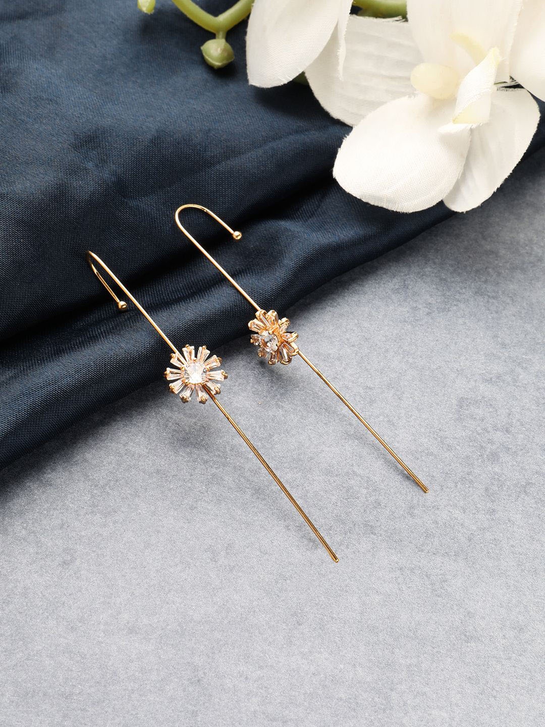 

EL REGALO Contemporary Drop Earrings, Gold