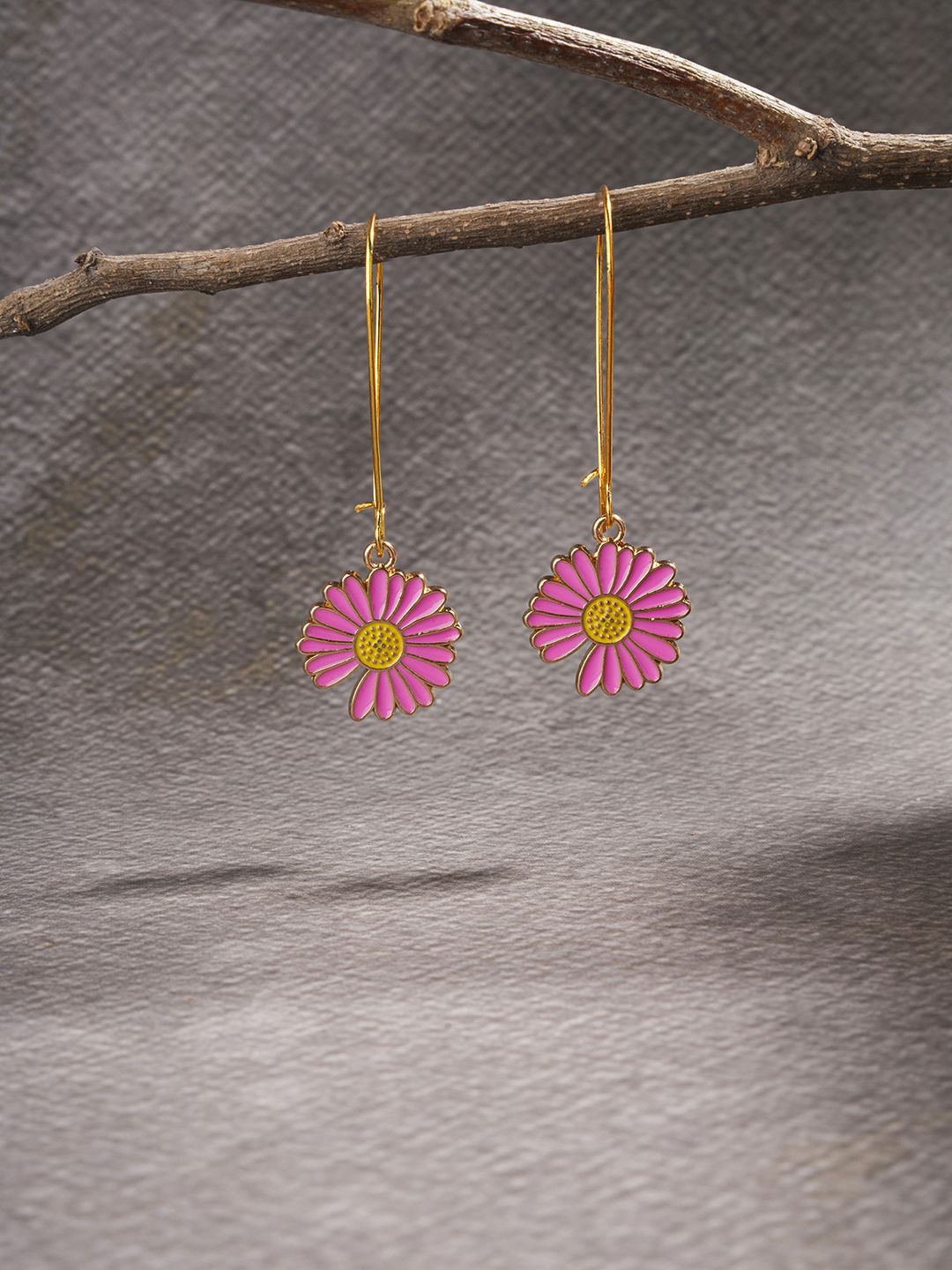 

EL REGALO Contemporary Drop Earrings, Pink