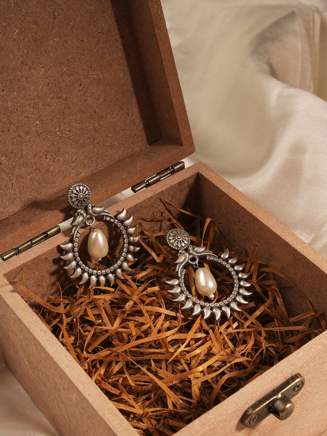 

EL REGALO Artificial Beads Drop Earrings, Silver