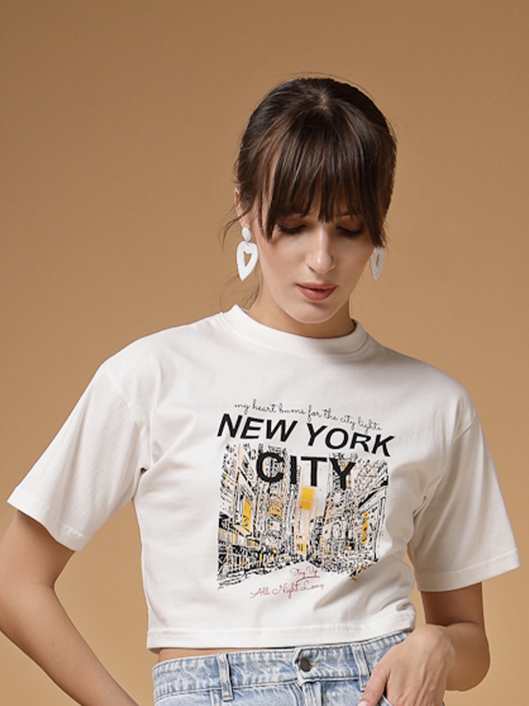 VESTIDO MODAS Women Typography Printed Round Neck Crop Slim Fit T-shirt, White