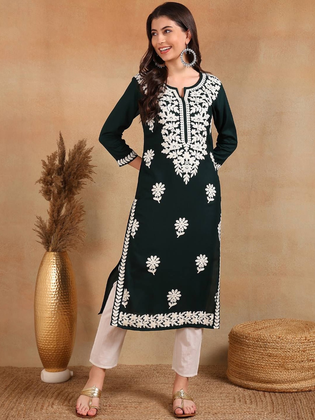 

KALINI Floral Embroidered Notch Neck Chikankari Straight Kurta, Green