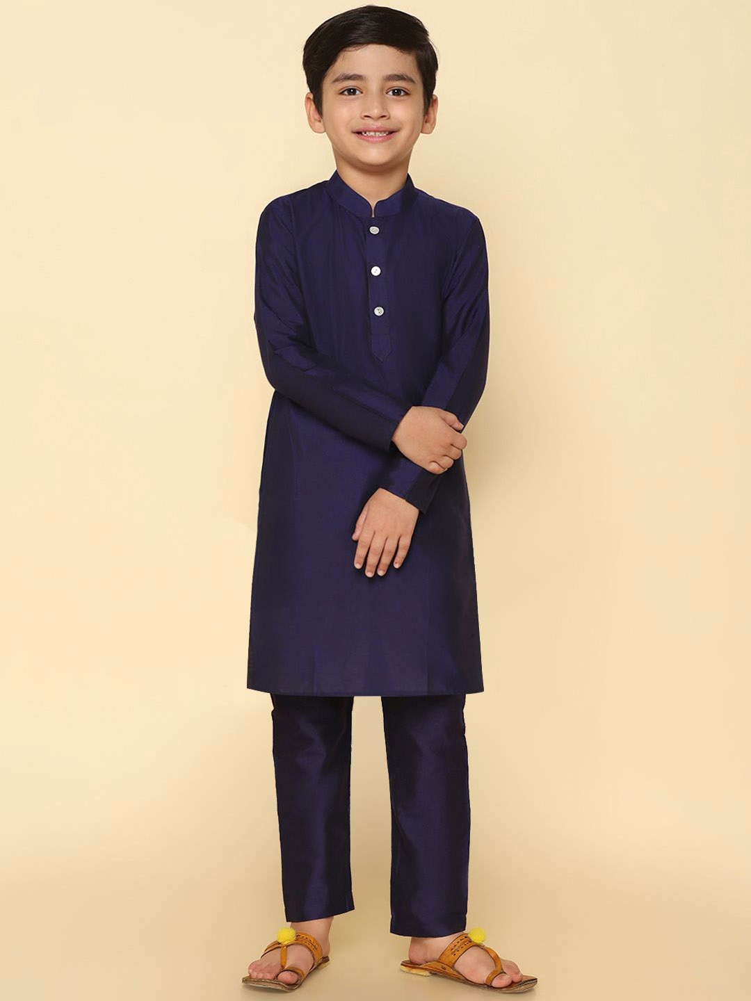 

KISAH Boys Mandarin Collar Regular Kurta with Pyjamas, Navy blue