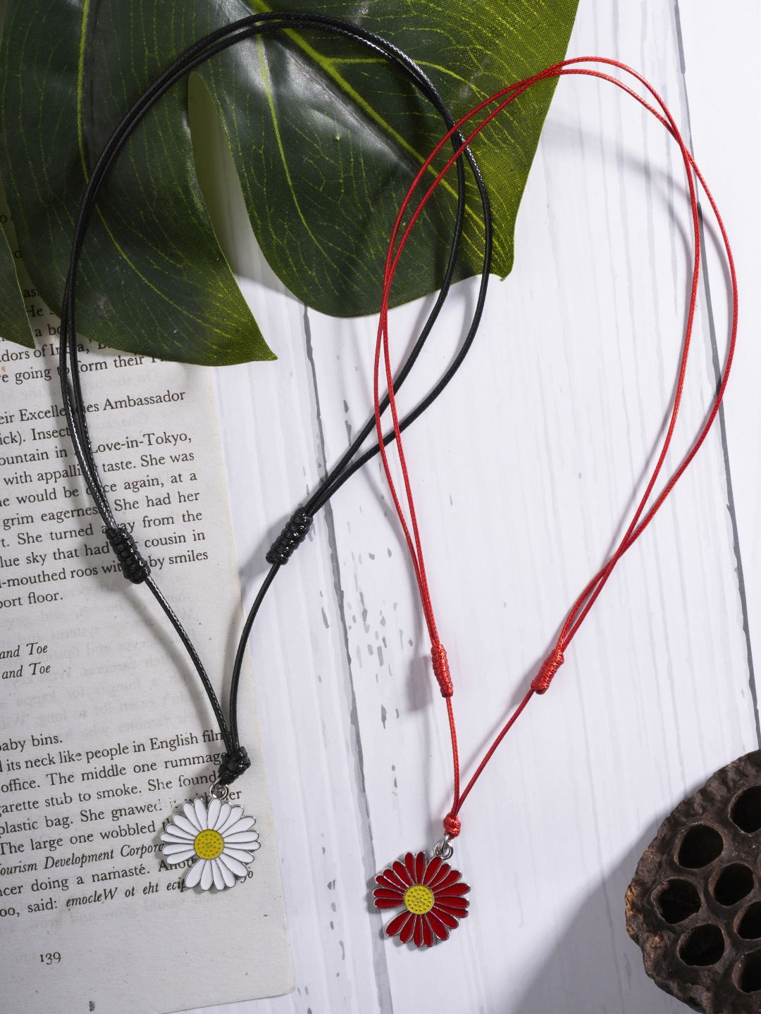 

EL REGALO Set Of 2 Floral Charm Necklace, Red