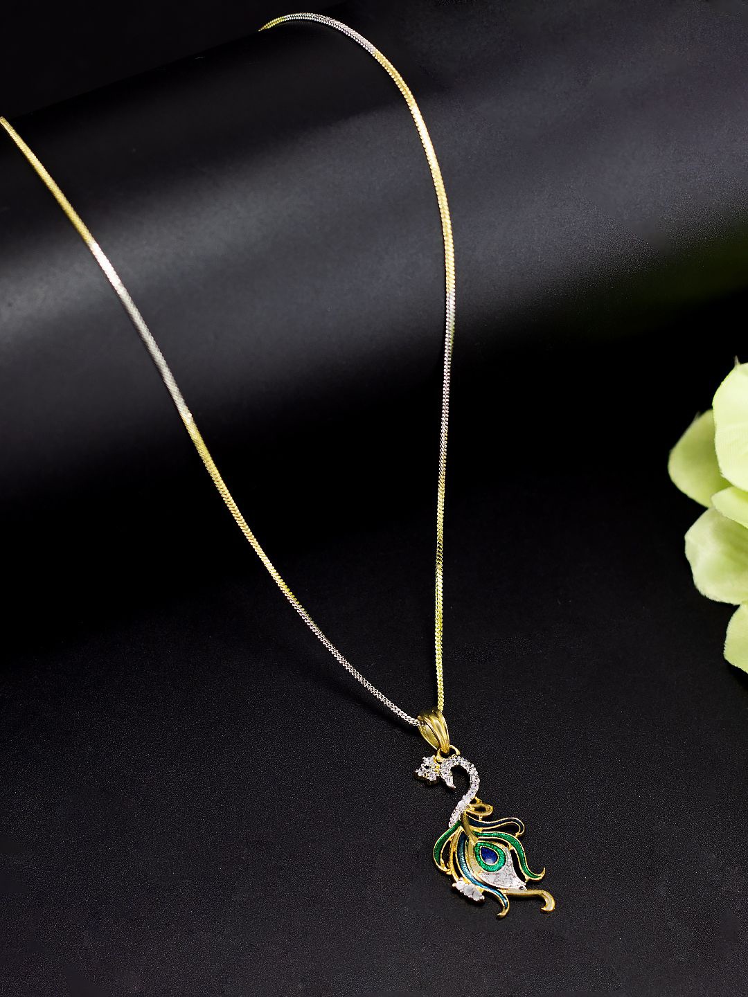 

PRIVIU Gold-Plated American Diamond Peacock Shaped Pendant with Chain