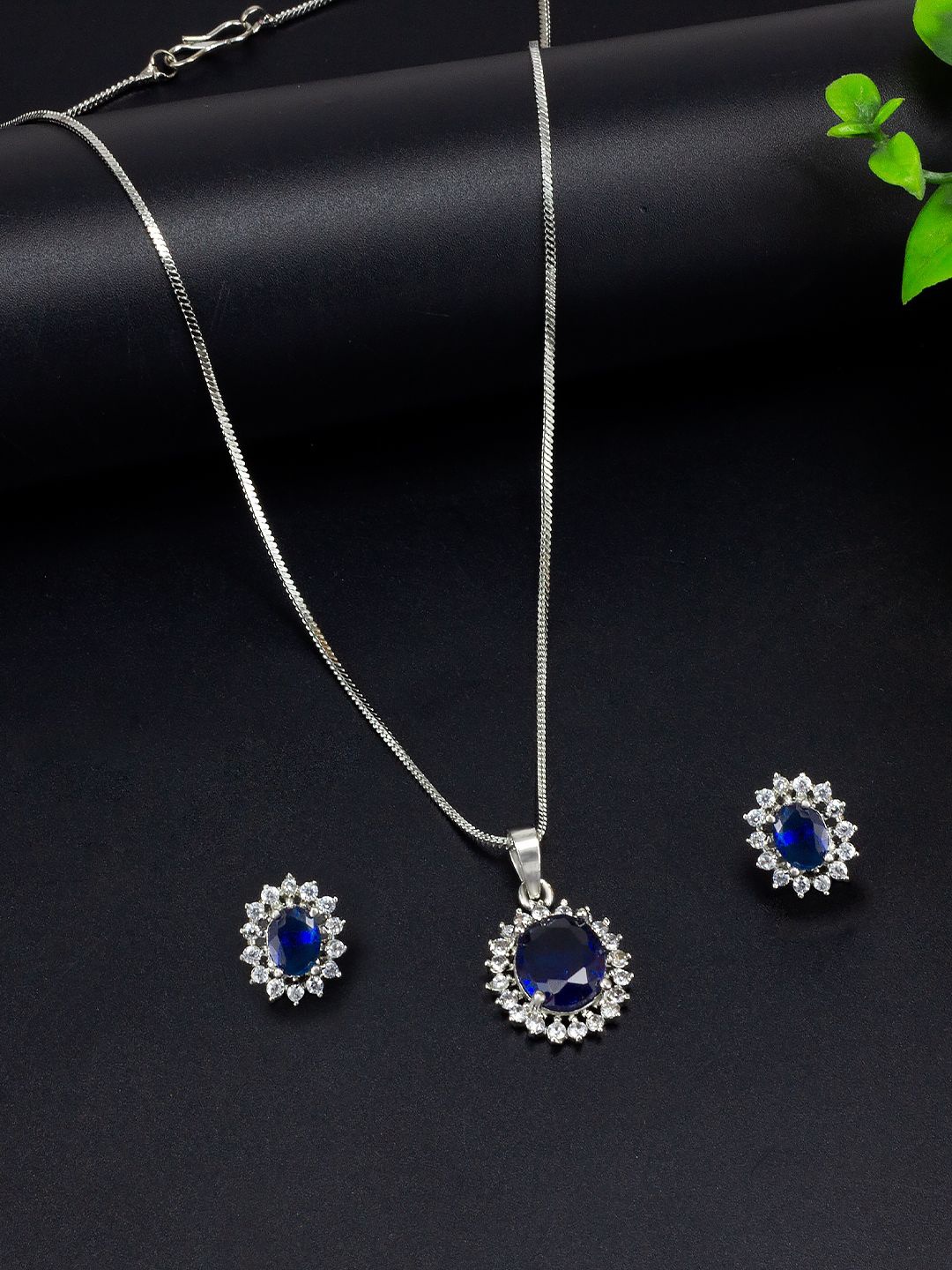 

PRIVIU Rhodium-Plated American Diamond Studded Jewellery Set, Silver