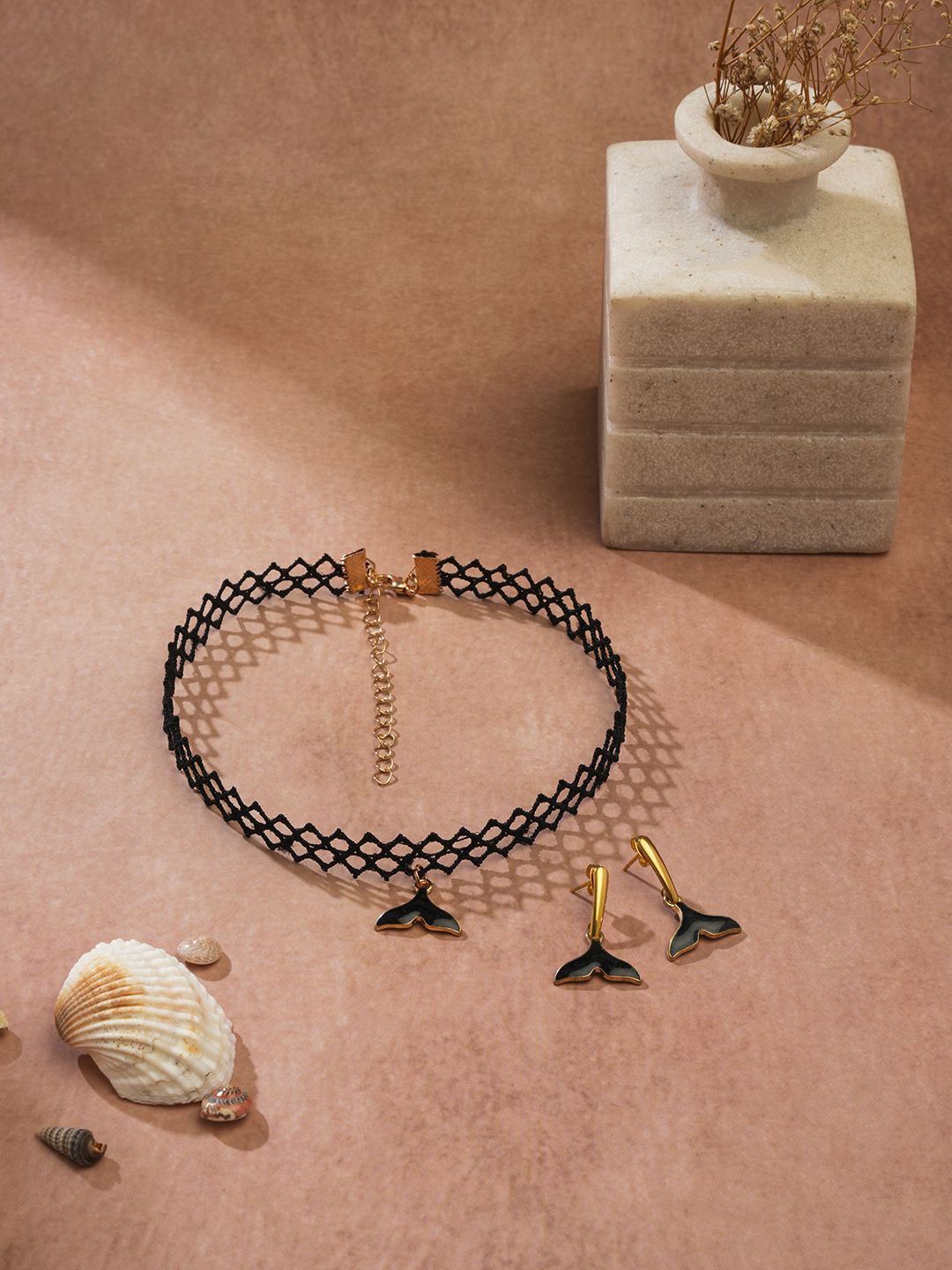 

EL REGALO Choker With Earrings Jewellery Set, Black