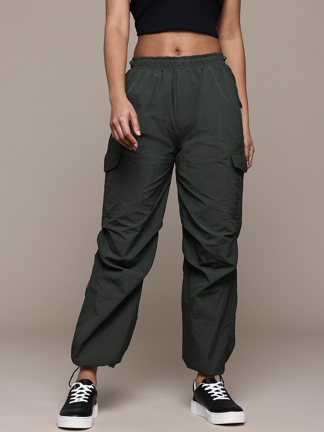 

Roadster Relaxed Loose Fit Easy Wash Parachute Cargo Trousers, Green