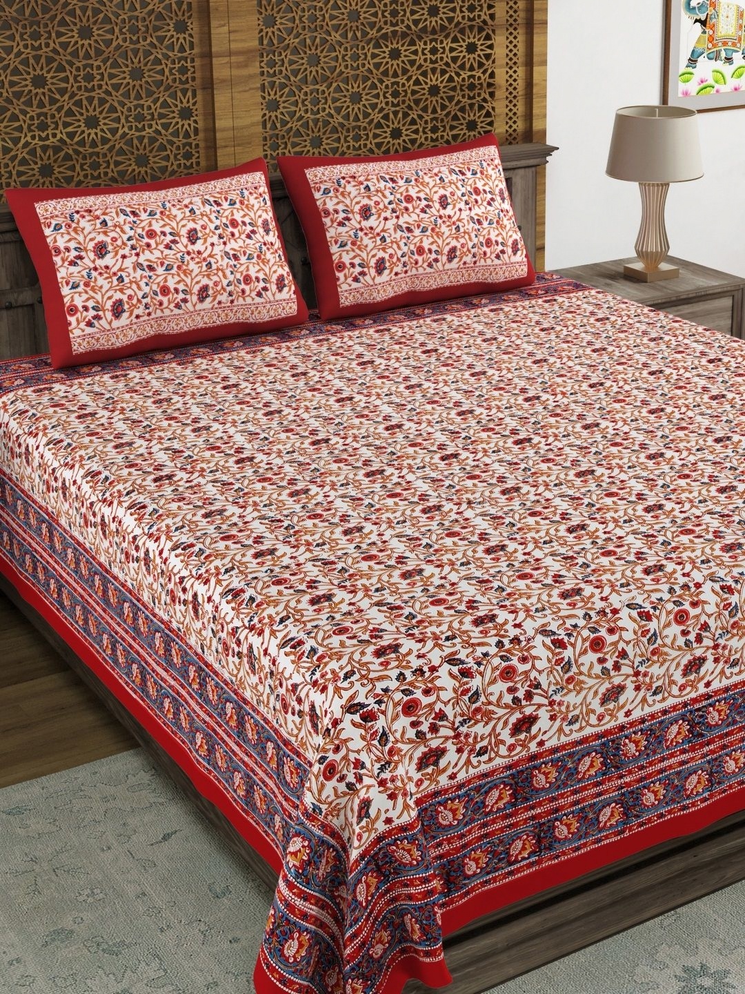 

BLOCKS OF INDIA White & Red Ethnic Motifs Cotton 210 TC King Bedsheet With 2 Pillow Covers
