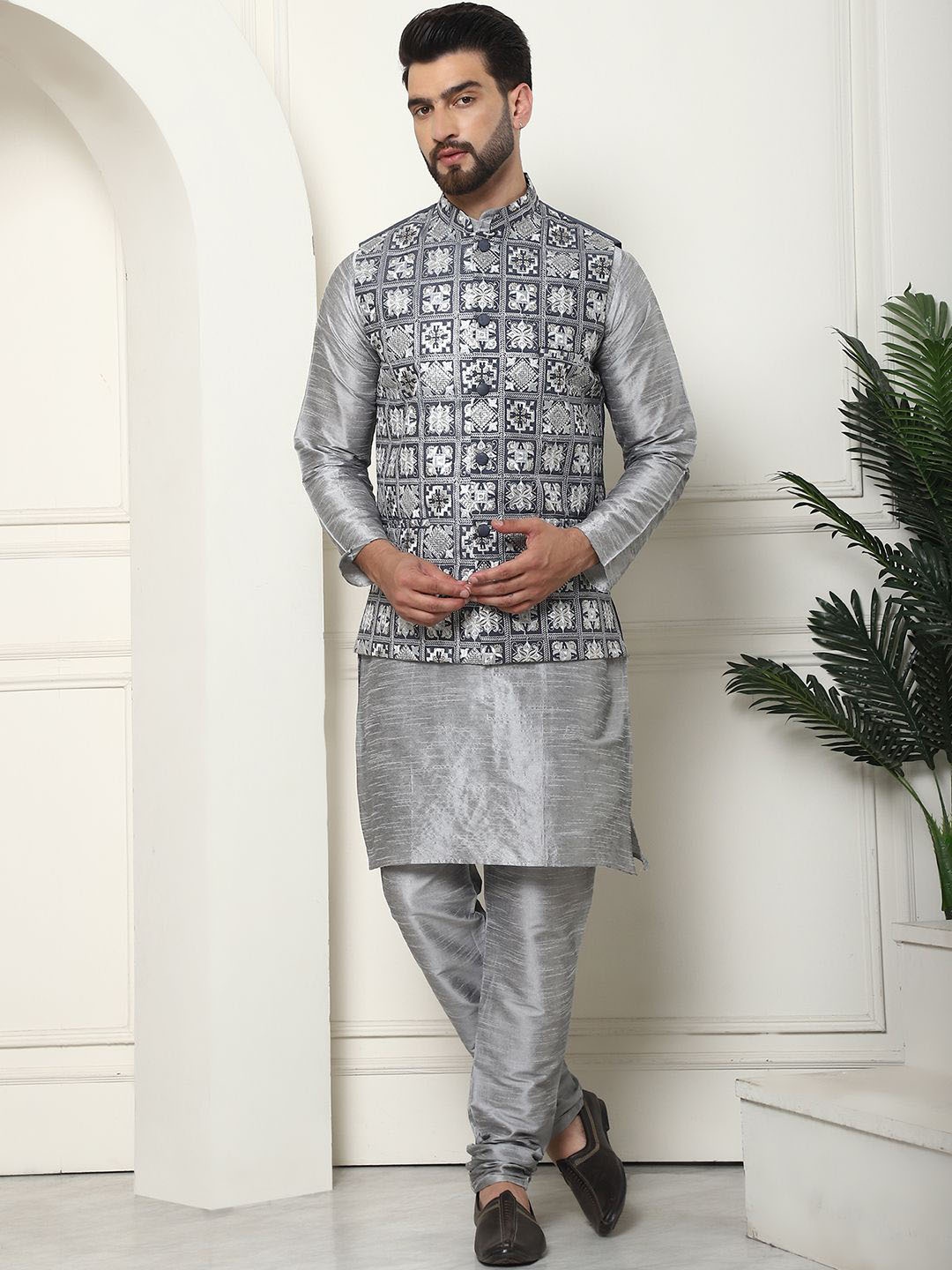 

SOJANYA Mandarin Collar Kurta With Churidar & Embroidered Nehru Jacket, Grey