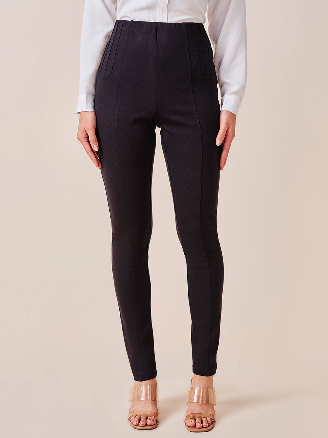 

AND Women Slim Fit Pleated Trousers, Black