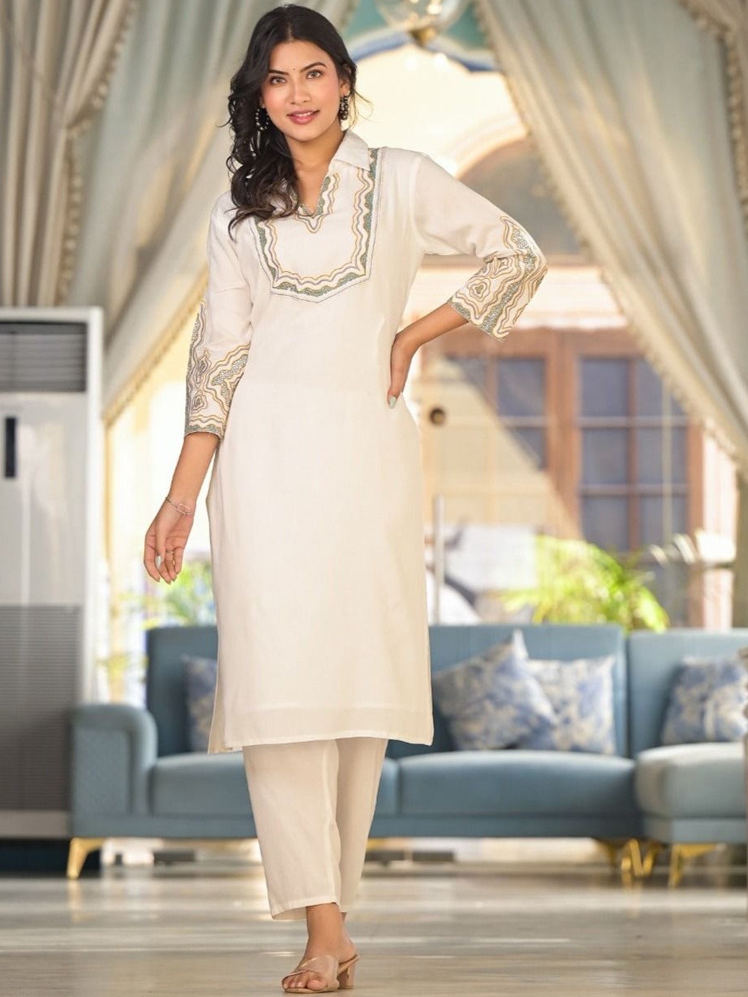 

AUTUMN LANE Yoke Design Shirt Collar Regular Kurta with Trousers, Off white