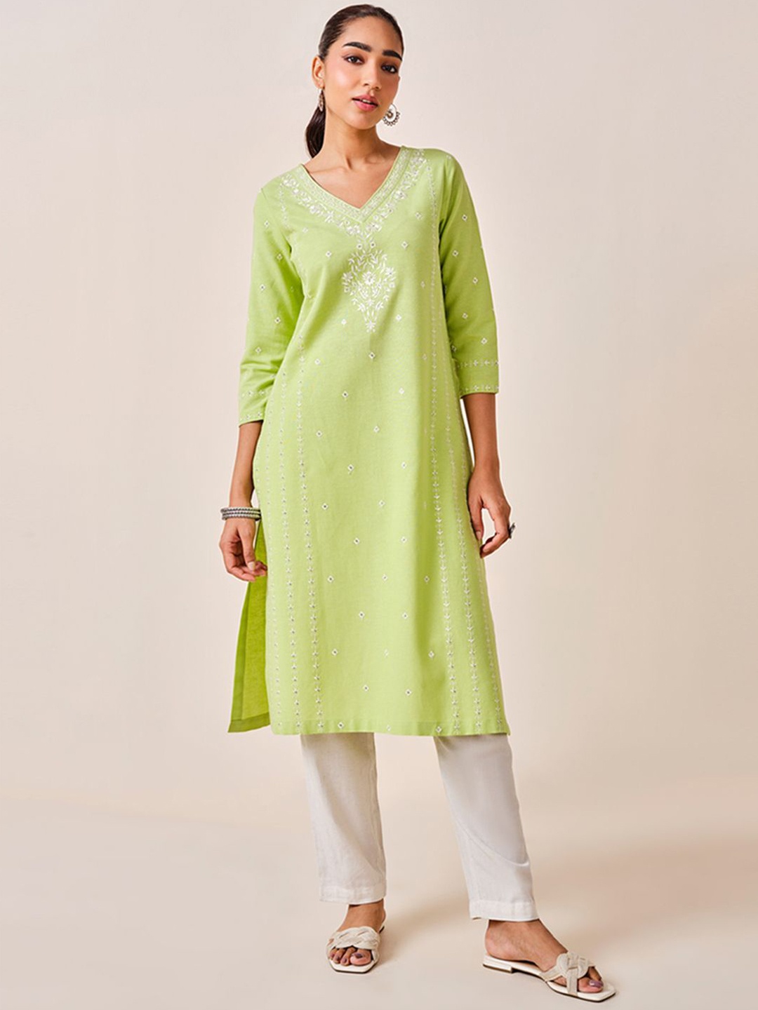 

Global Desi Ethnic Motifs Embroidered Straight Kurta, Yellow