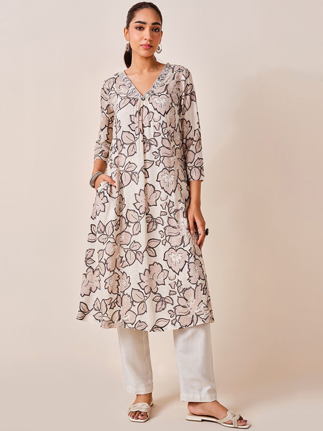 

Global Desi Floral Printed Angrakha A-Line Kurta, Off white