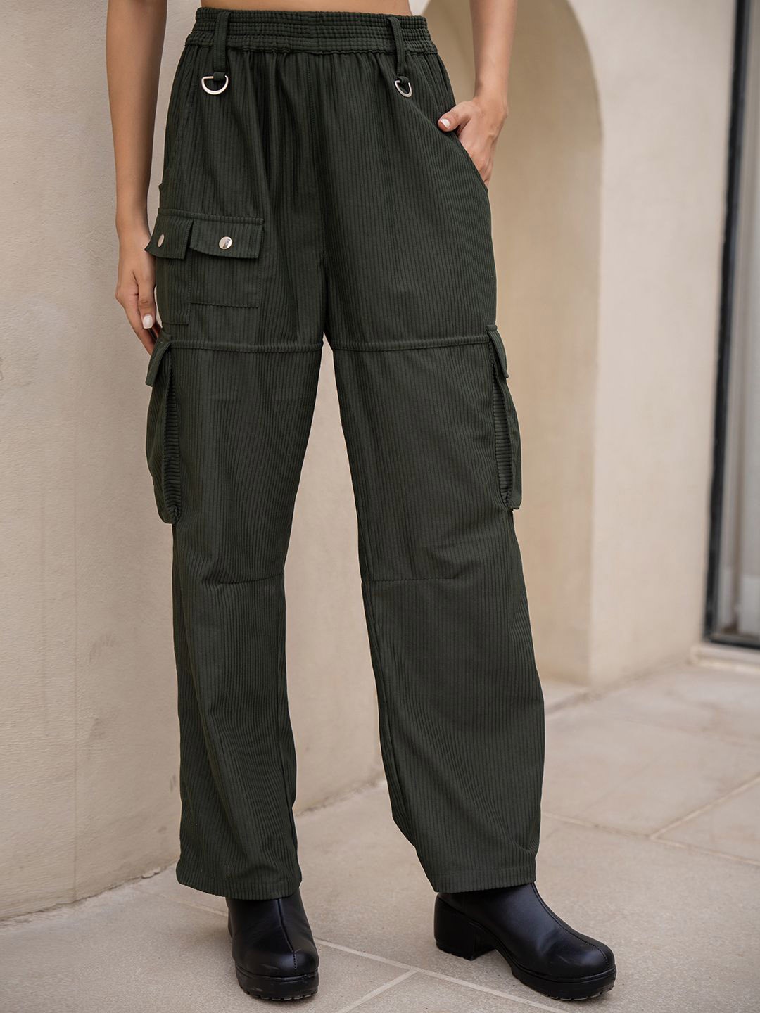 

FEATHERS CLOSET Women Relaxed Straight Fit Easy Wash Corduroy Cargos Trousers, Green