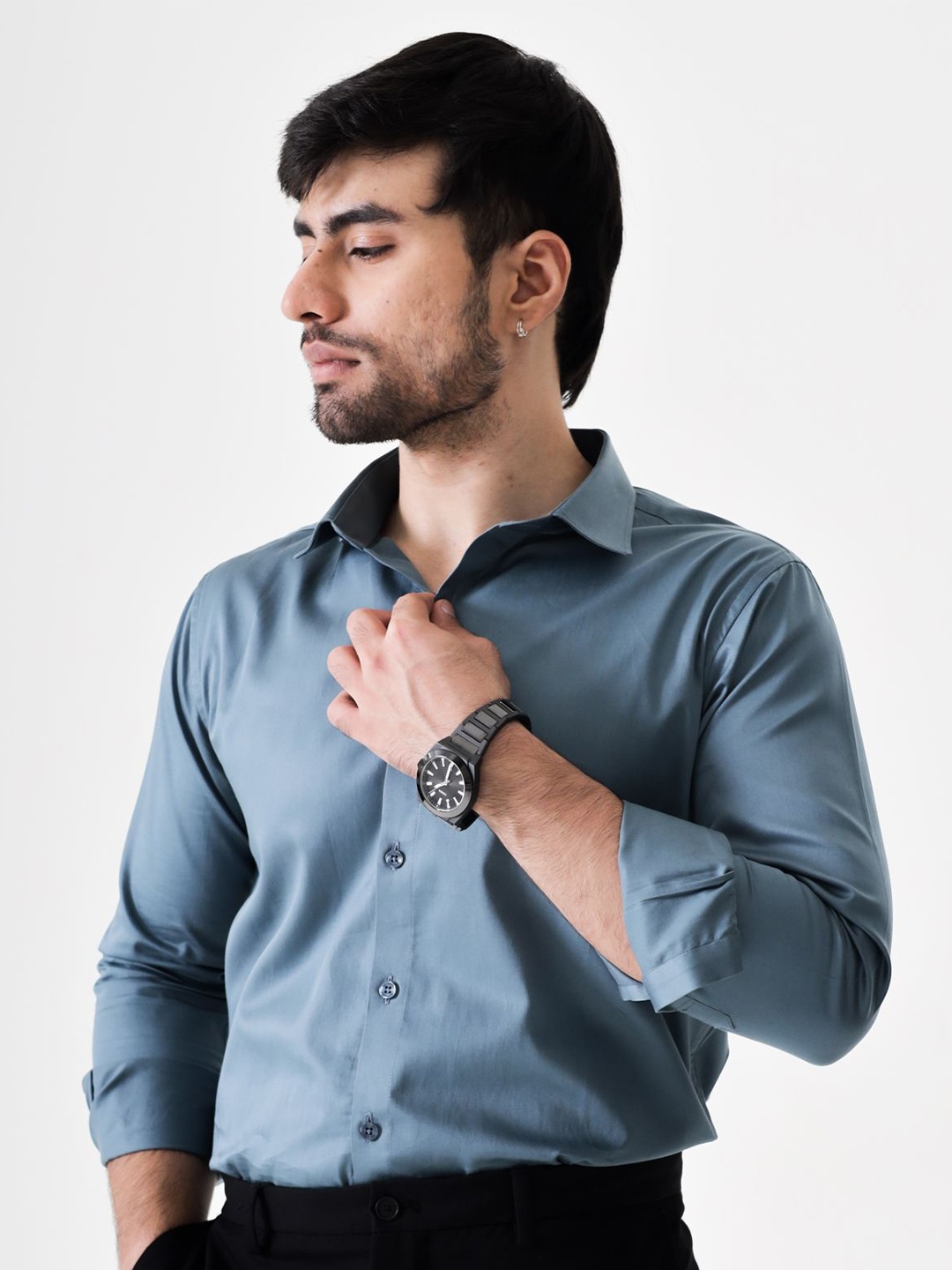 

Beyours Men Classic Opaque Solid Casual Shirt, Blue