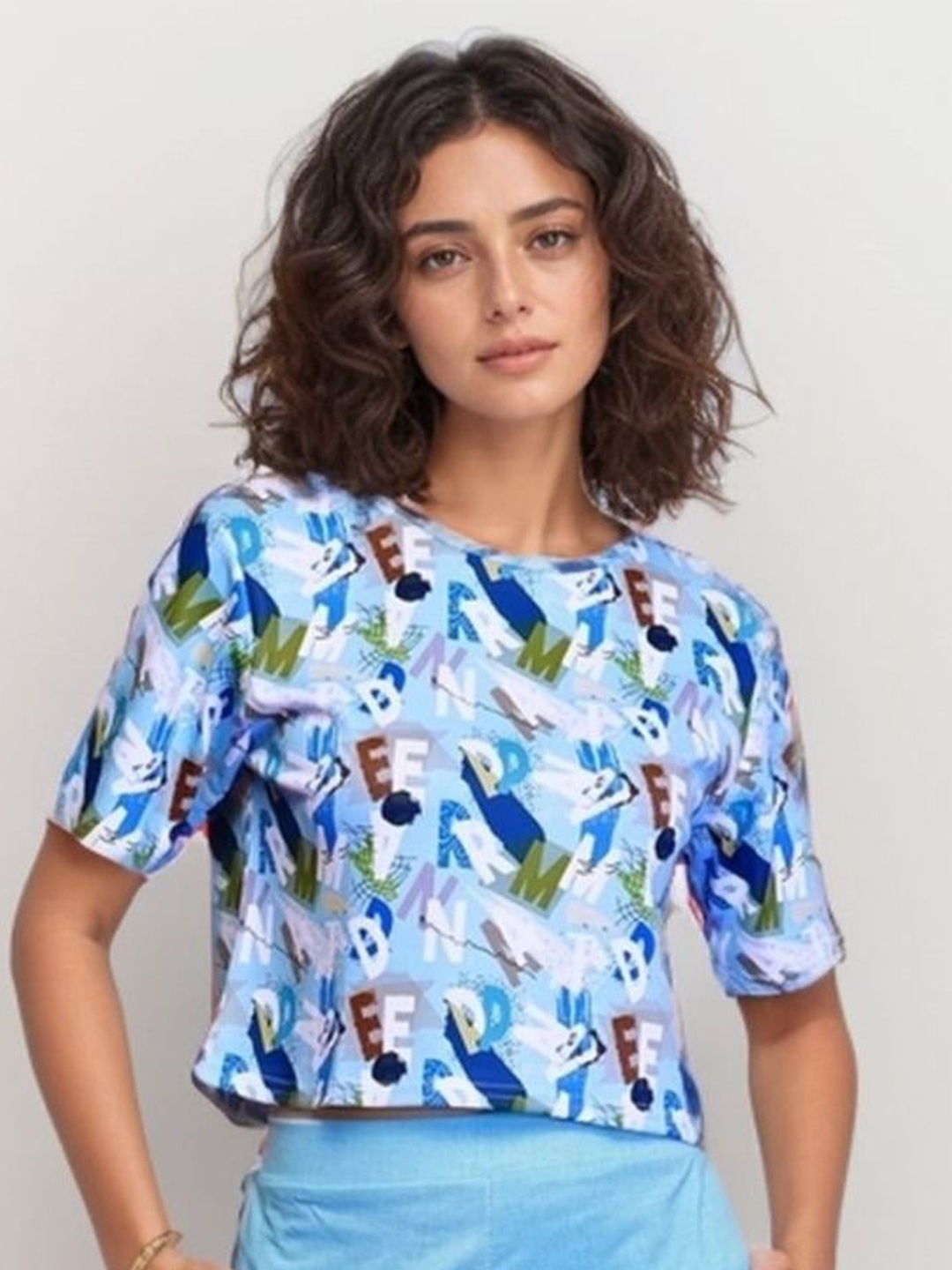 

DressBerry Alphabet Printed Crop T shirt Top, Turquoise blue