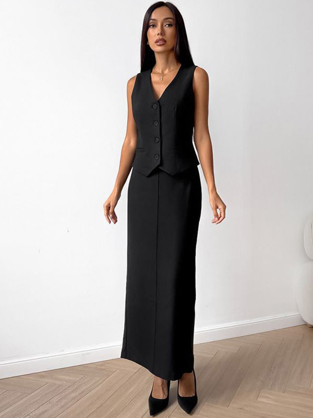 

MIAKEE V-Neck Top With Skirt, Black