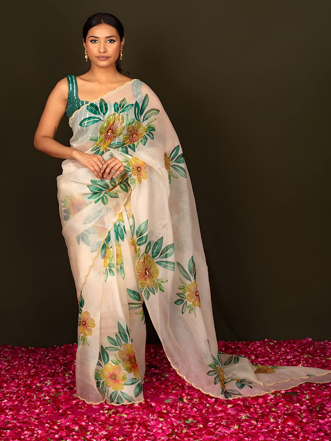 

Anouk Floral Embroidered Saree, Cream