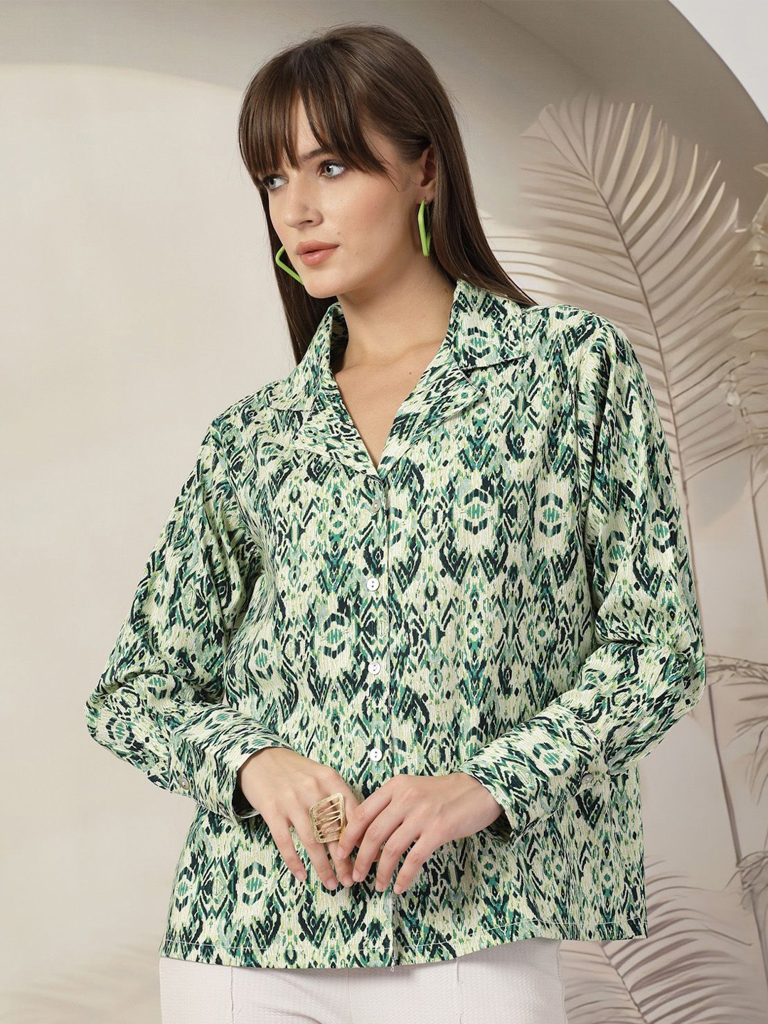 

plusS Women Abstract Opaque Printed Casual Shirt, Green