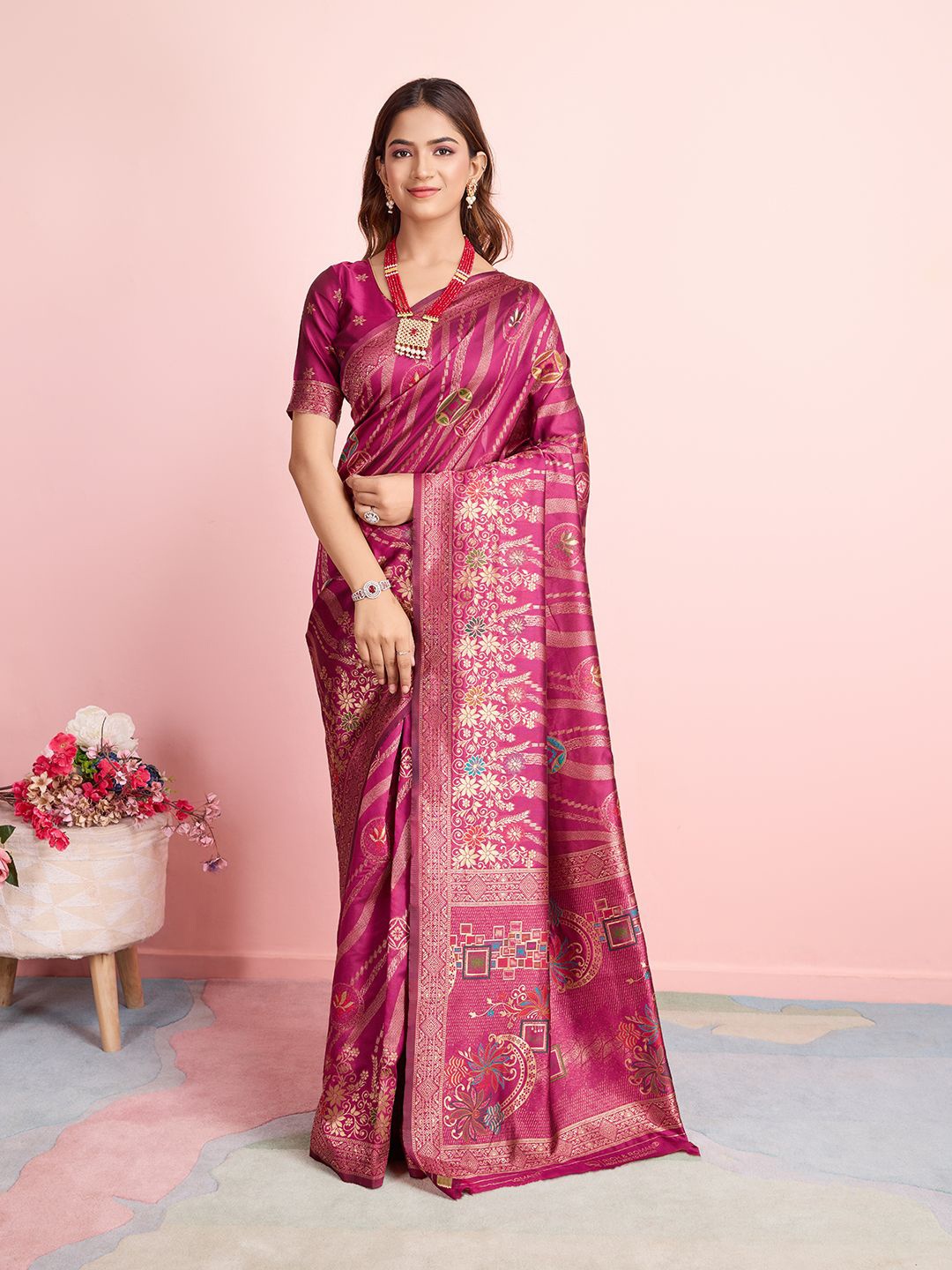 

RICH & ROMAN Ethnic Motif Zari Woven Pure Silk Saree, Magenta